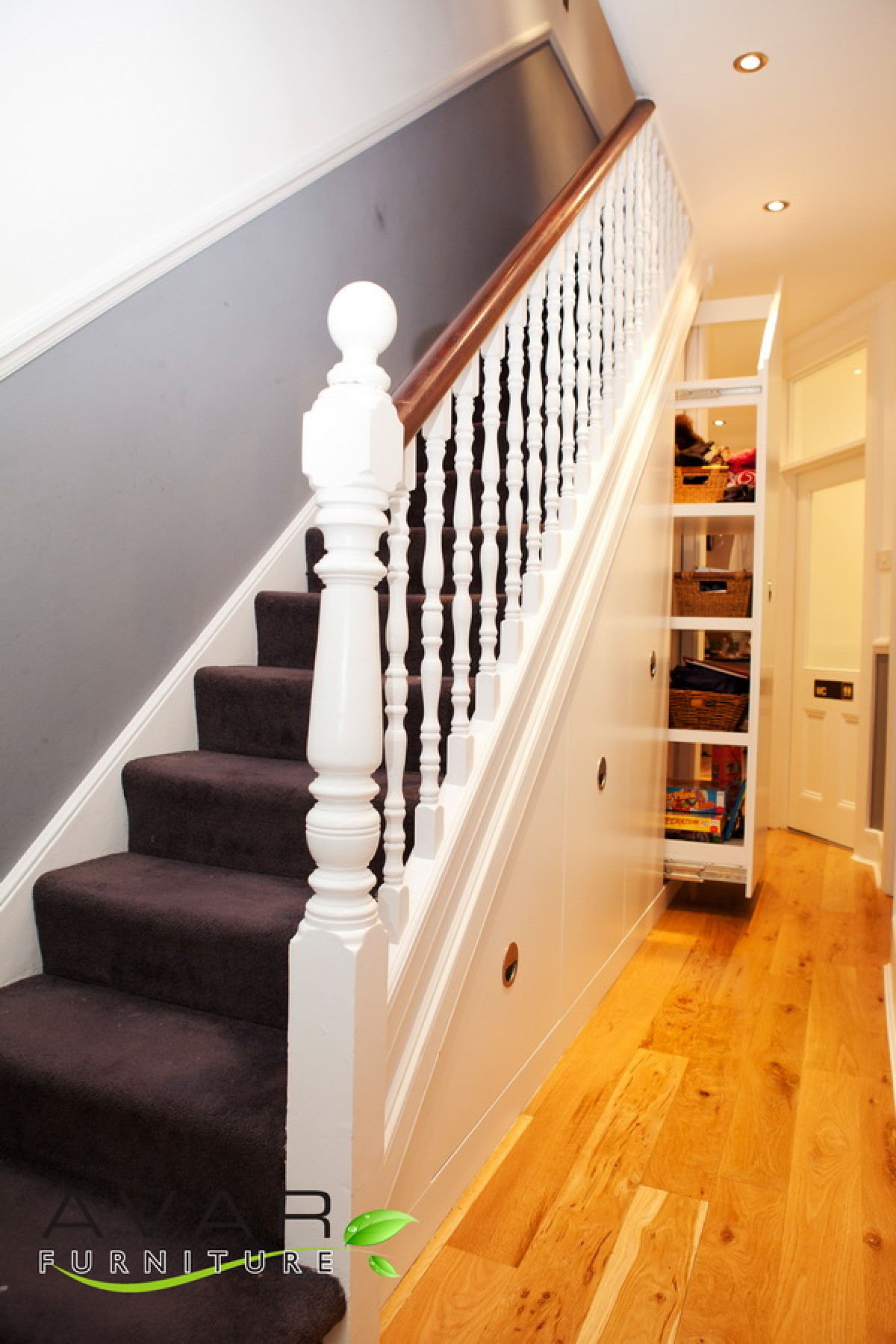 ƸӜƷ Under stairs storage ideas / Gallery 9 North London 