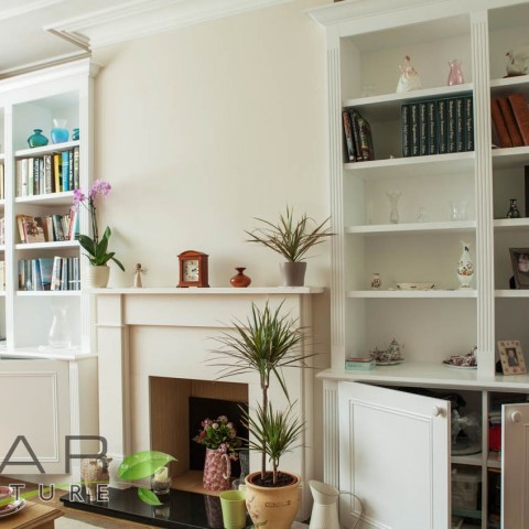 Base unit with recessed panelled doors