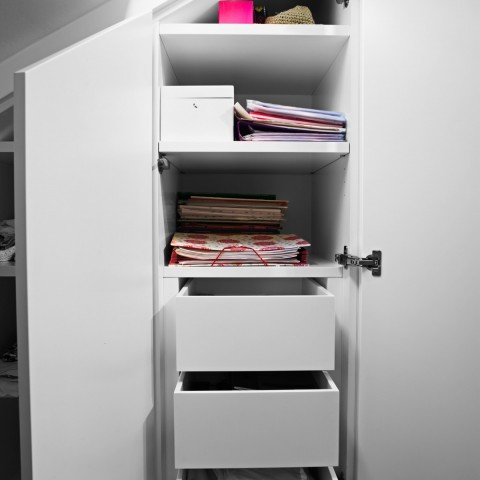 Adjustable shelves